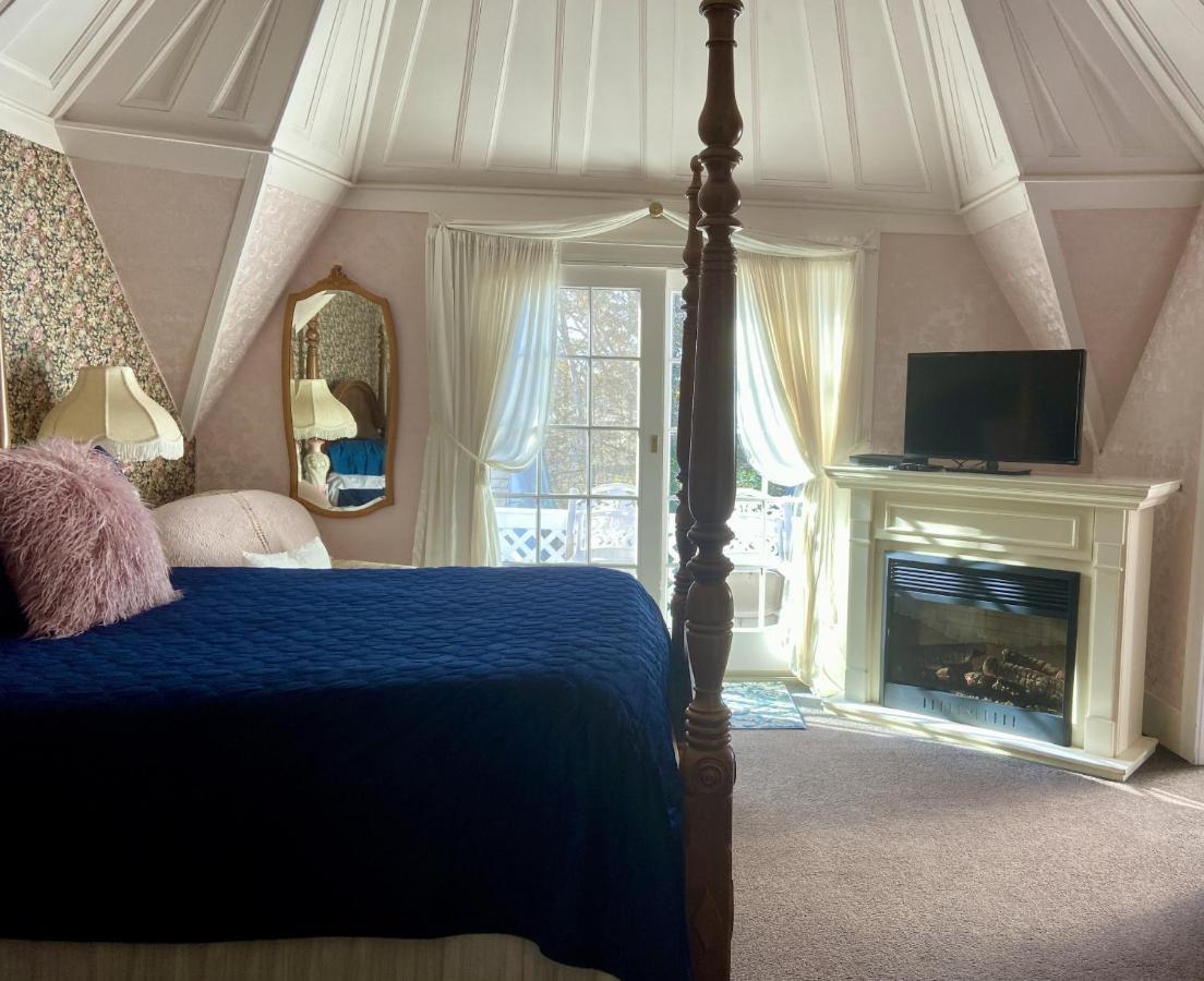 Shaw House Inn 펀데일 객실 사진