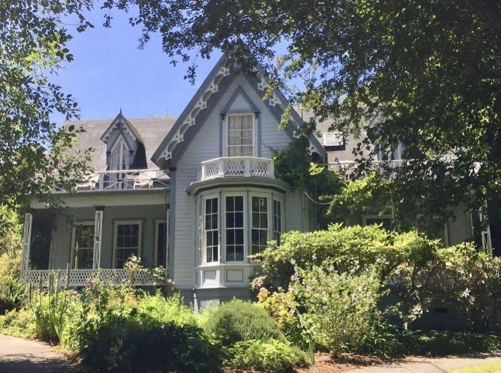 Shaw House Inn 펀데일 외부 사진